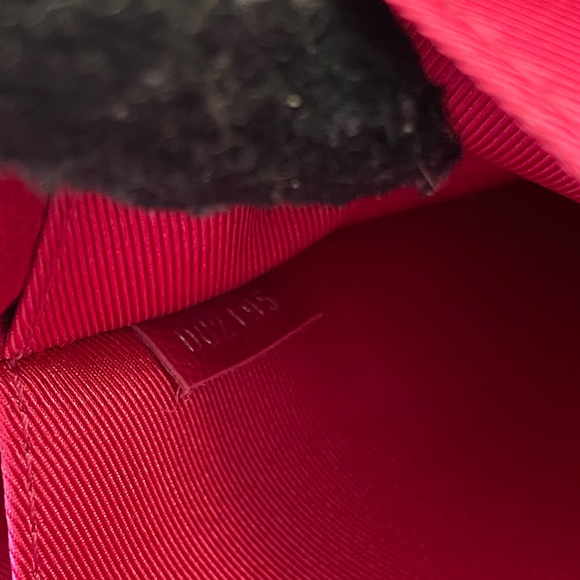 LOUIS VUITTON LOCKME II VGC COMPLETE INCLUSION DUSTBAG DC DU2195 ‼️JUNE SALE‼️ - Picture 11 of 15